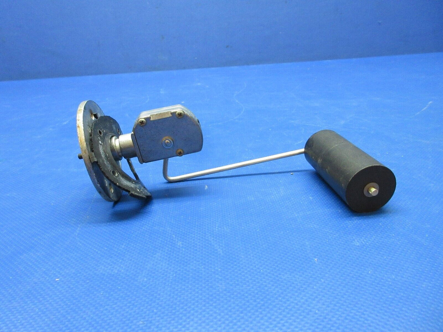 Piper PA-34-200T Seneca II Fuel Sender RH OTBD P/N PS10013-6 TESTED (0524-1540)