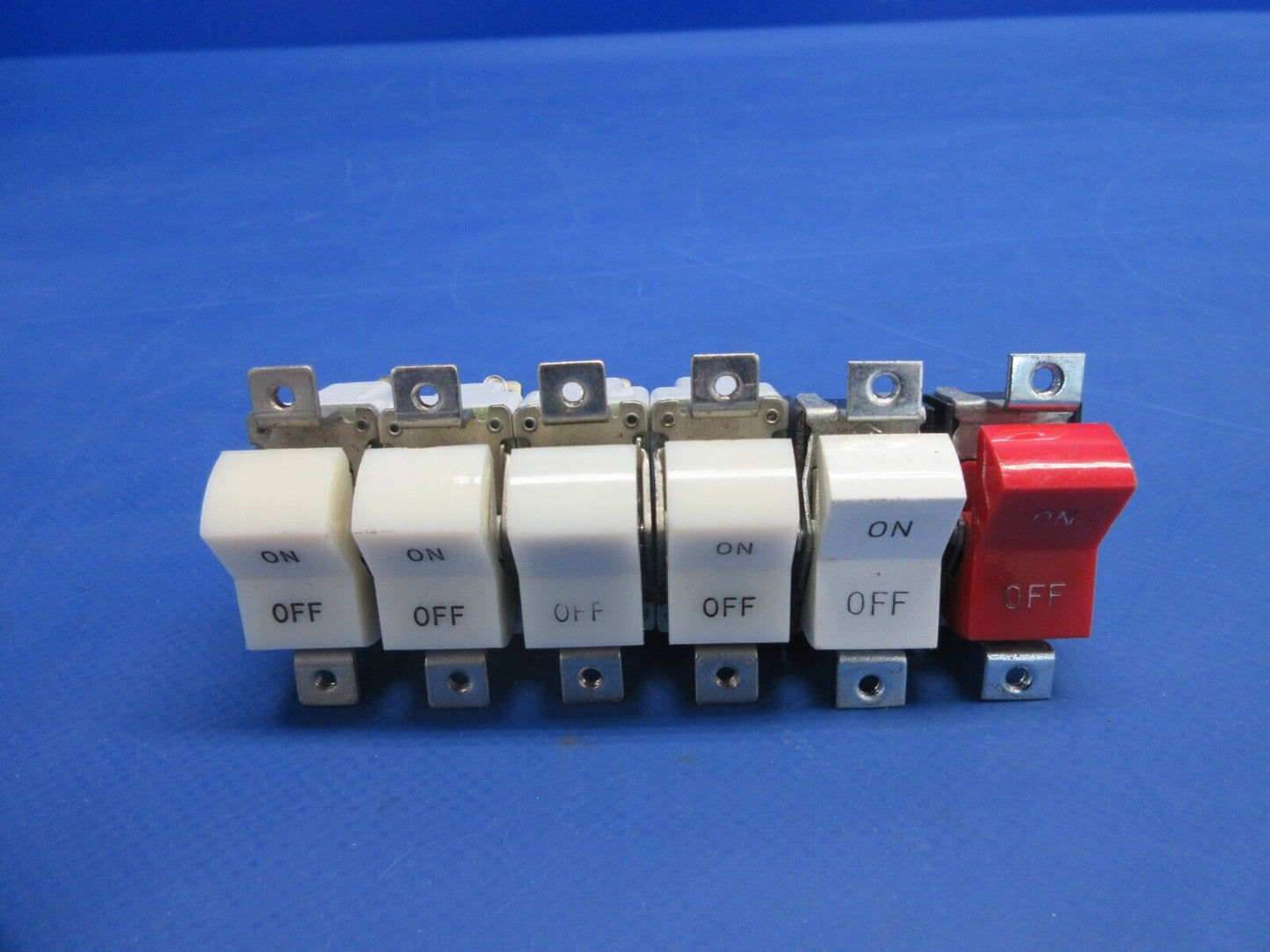 Enstrom 280FXKlixon Circuit Breaker & Switches Lot P/N 20TC2-CA-3 (1124-771)