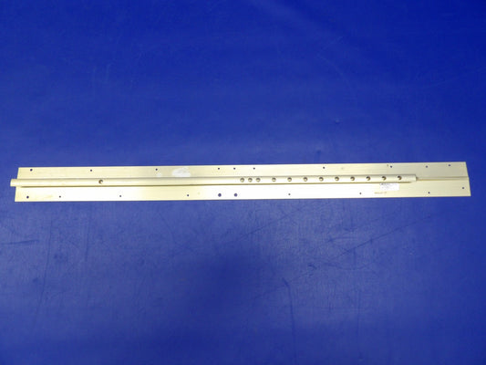 Cessna 172 LH INBD/RH OTBD Seat Rail McFarlane P/N MC0511243-4 (0626-1207)0