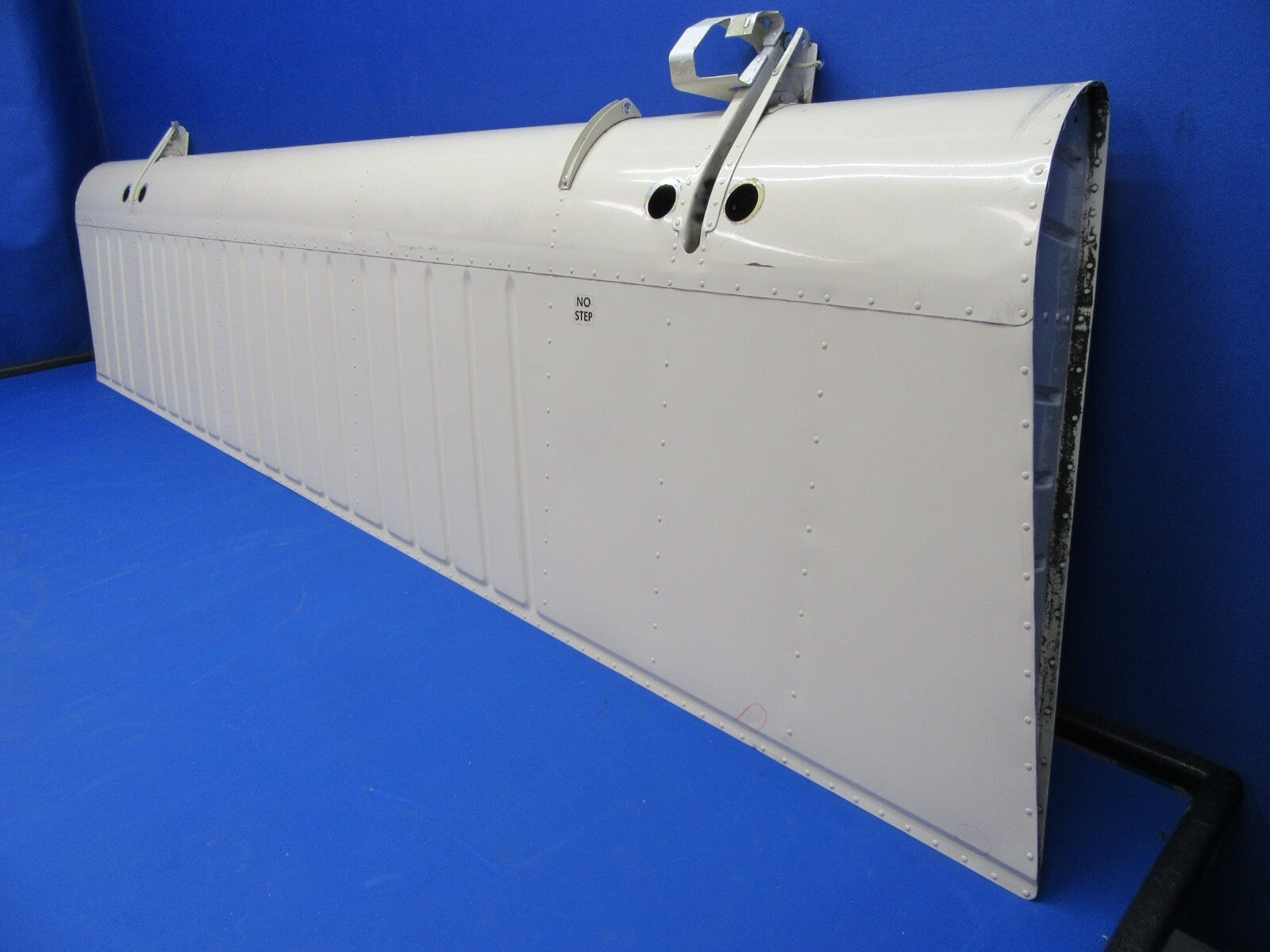 Beech B55 Baron LH Flap Assembly P/N 95-160000-607 (1020-239)1