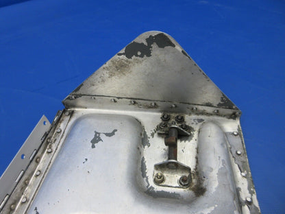 Piper PA-34-200T Seneca II Cowl Flap Assy RH P/N 37511-03 (0524-2085)