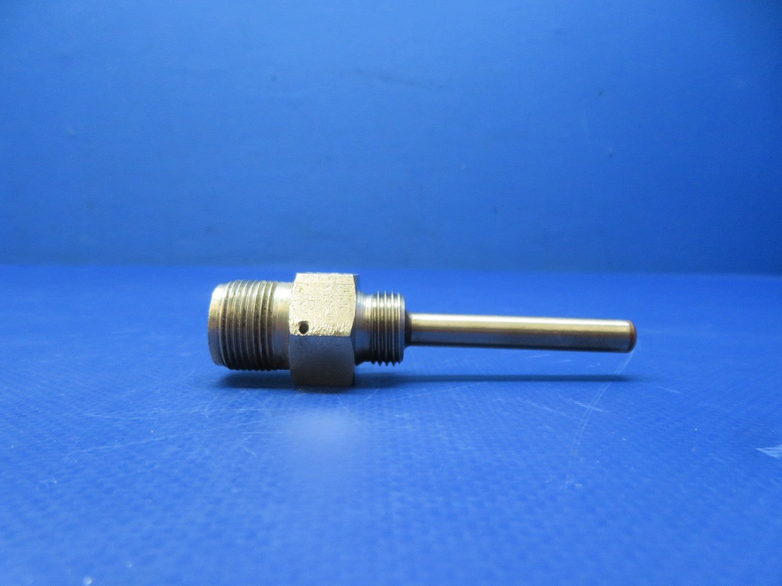 Beech D95A Travel Air Lewis Oil Temperature Probe P/N 56B3A TESTED (0426-127)10