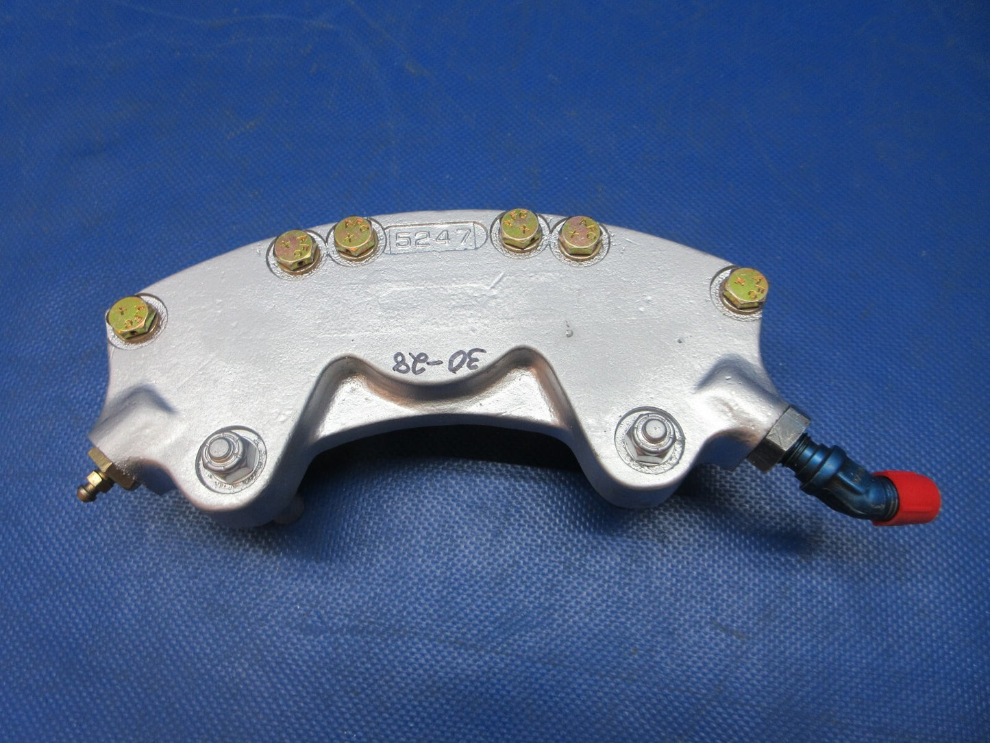 Cessna 310 Cleveland Brake Caliper w/ Linings P/N 30-28B REBUILT (1024-1415)3