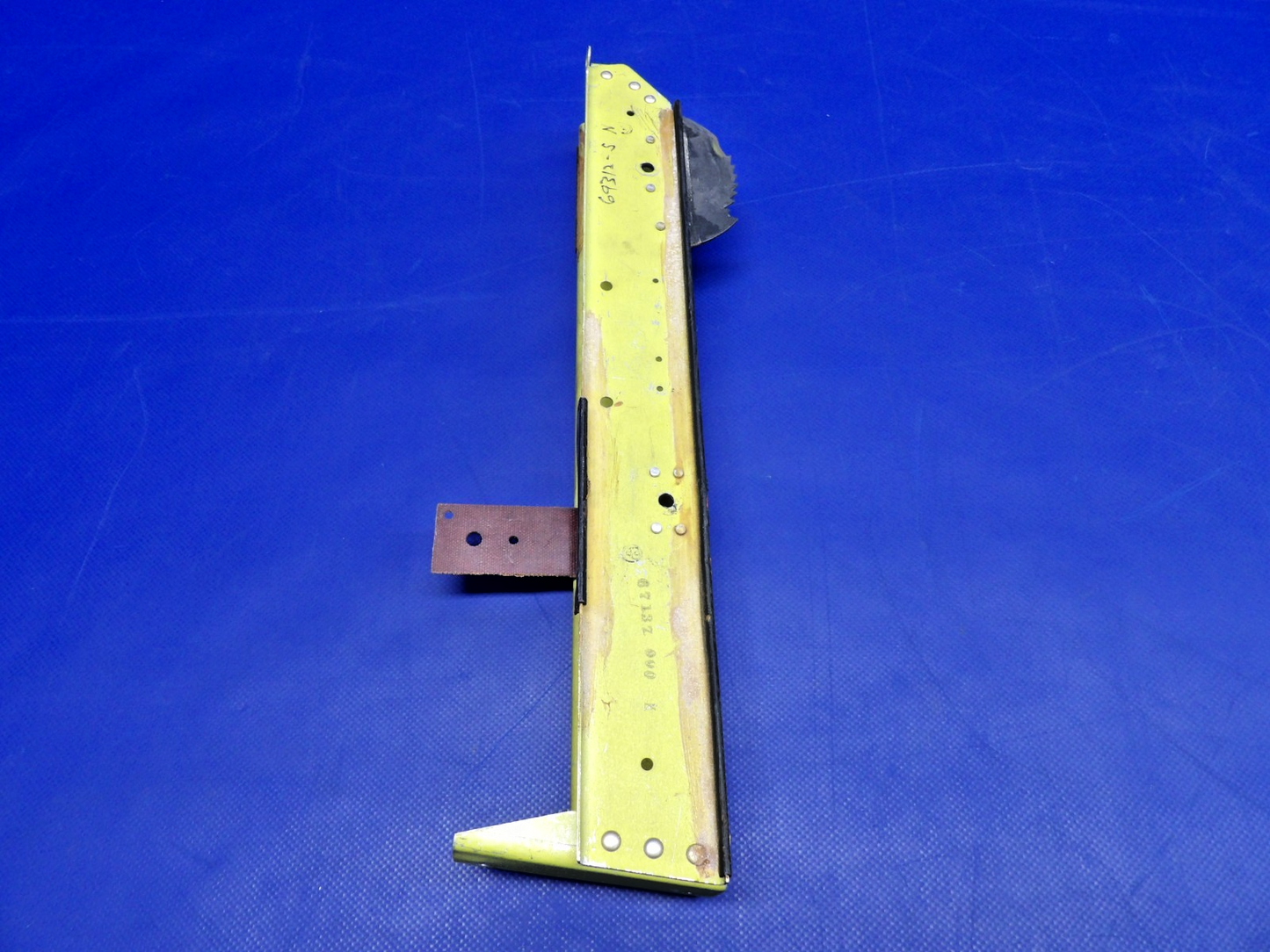 Piper PA-28 Parking Hand Brake Support Channel P/N 67137-00 (0426-1315)9