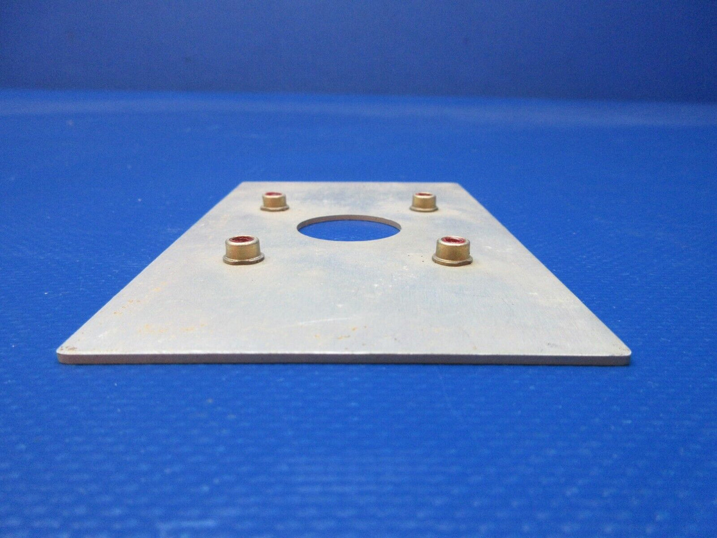 Comant / Bendix / King GPS Antenna Active w/ Plate P/N CI405-2 (1124-1475)