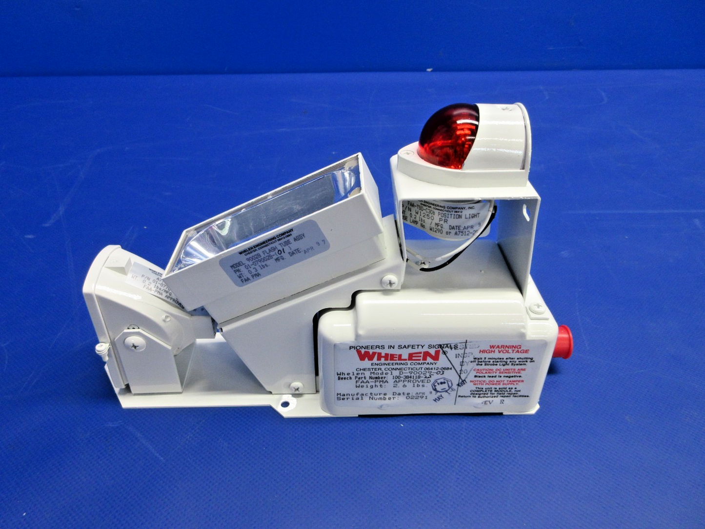Whelen D-90029-03 RH Strobe Wing Tip Light 28V P/N  100-384118-25 NOS (0326-700)0