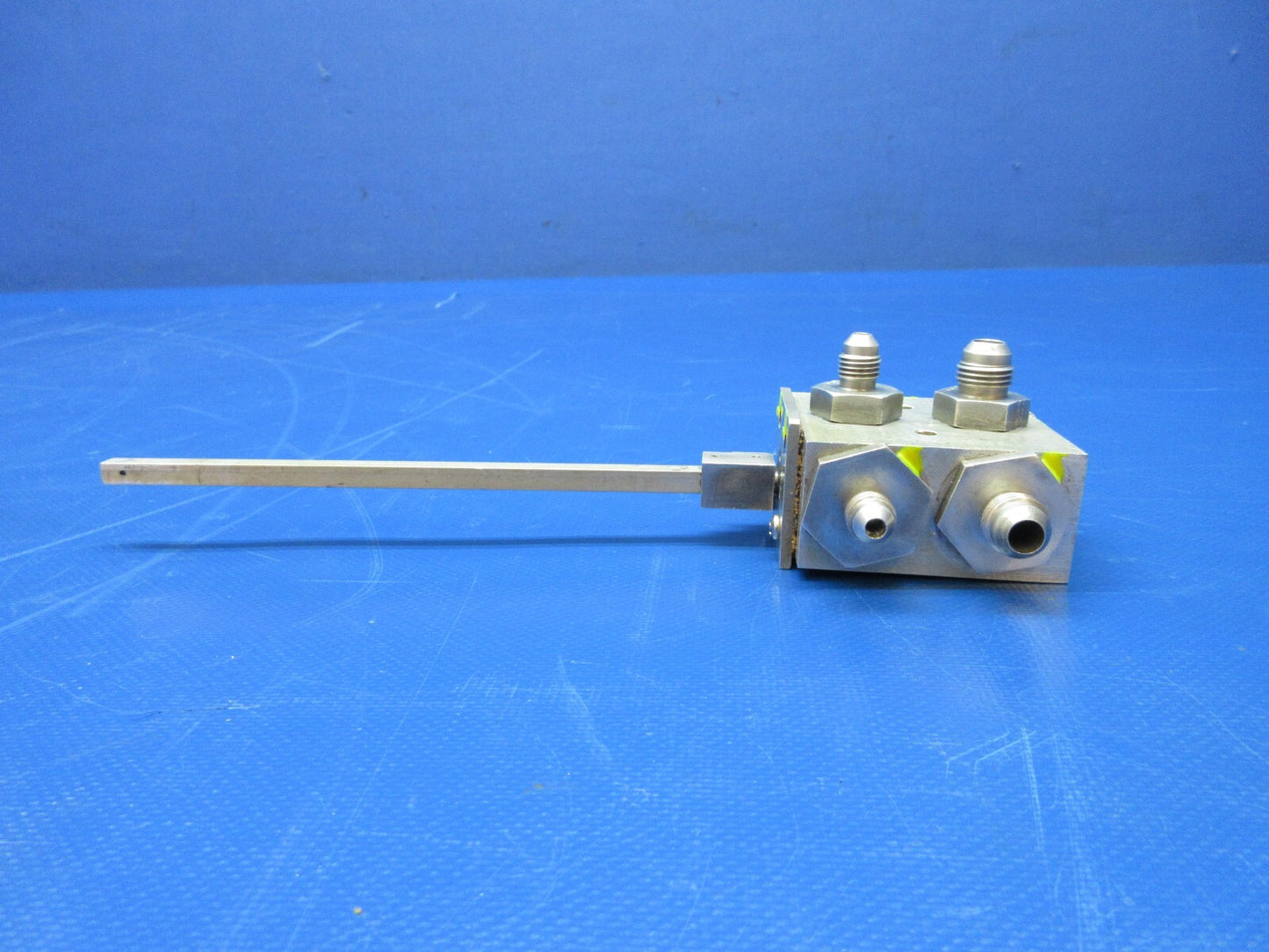 Early Cessna 210 Fuel Selector Valve w/ Shaft P/N 1216001-1 REBUILT (0325-1362)7