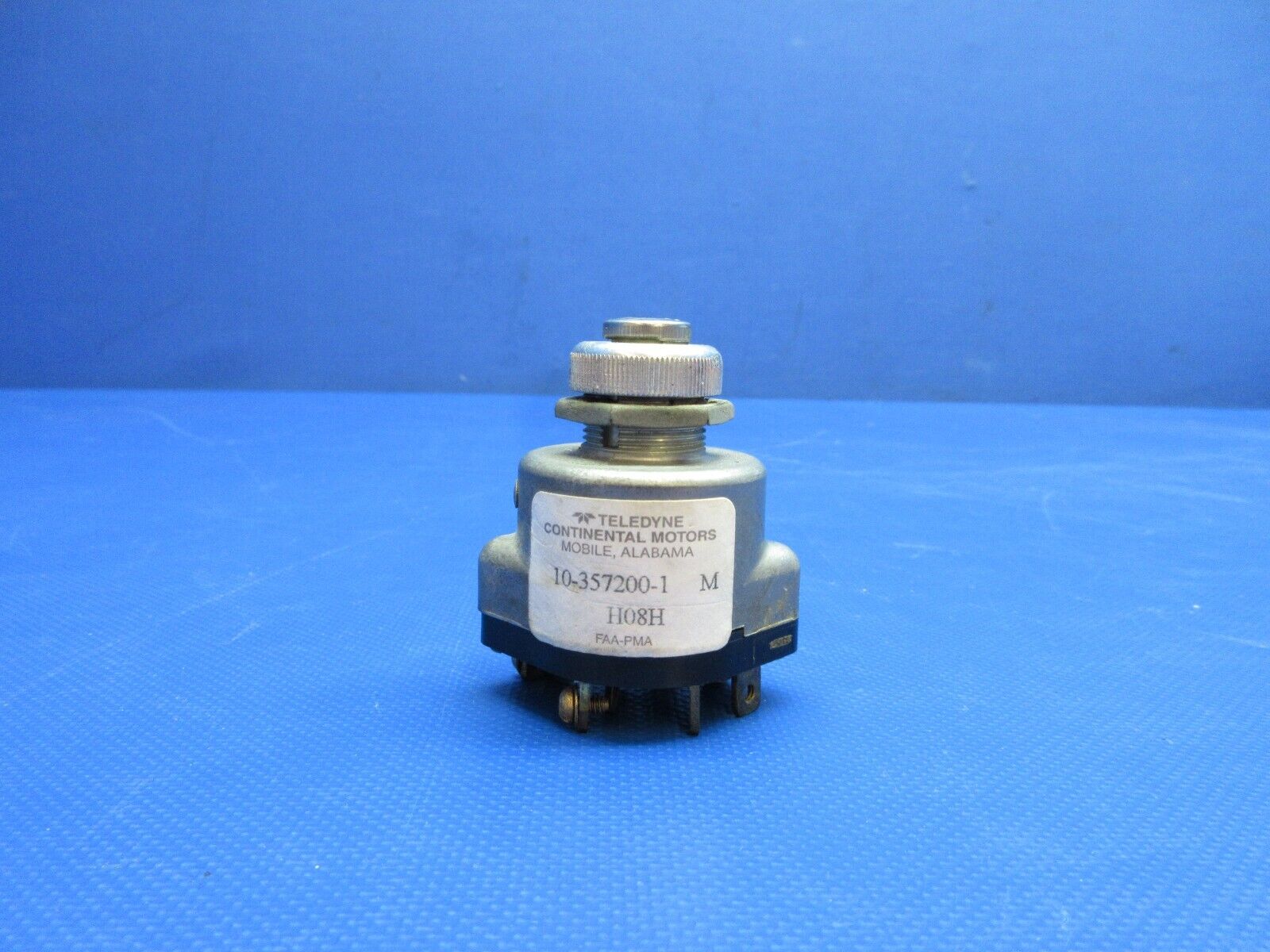 Beech C23 Sundowner Continental Magneto Switch NO KEY 10-357200-1 (0724-1938)