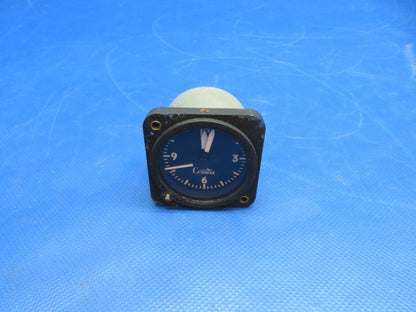 Cessna 172 / 172G Electric Clock P/N CA-6254 TESTED (1124-158)1