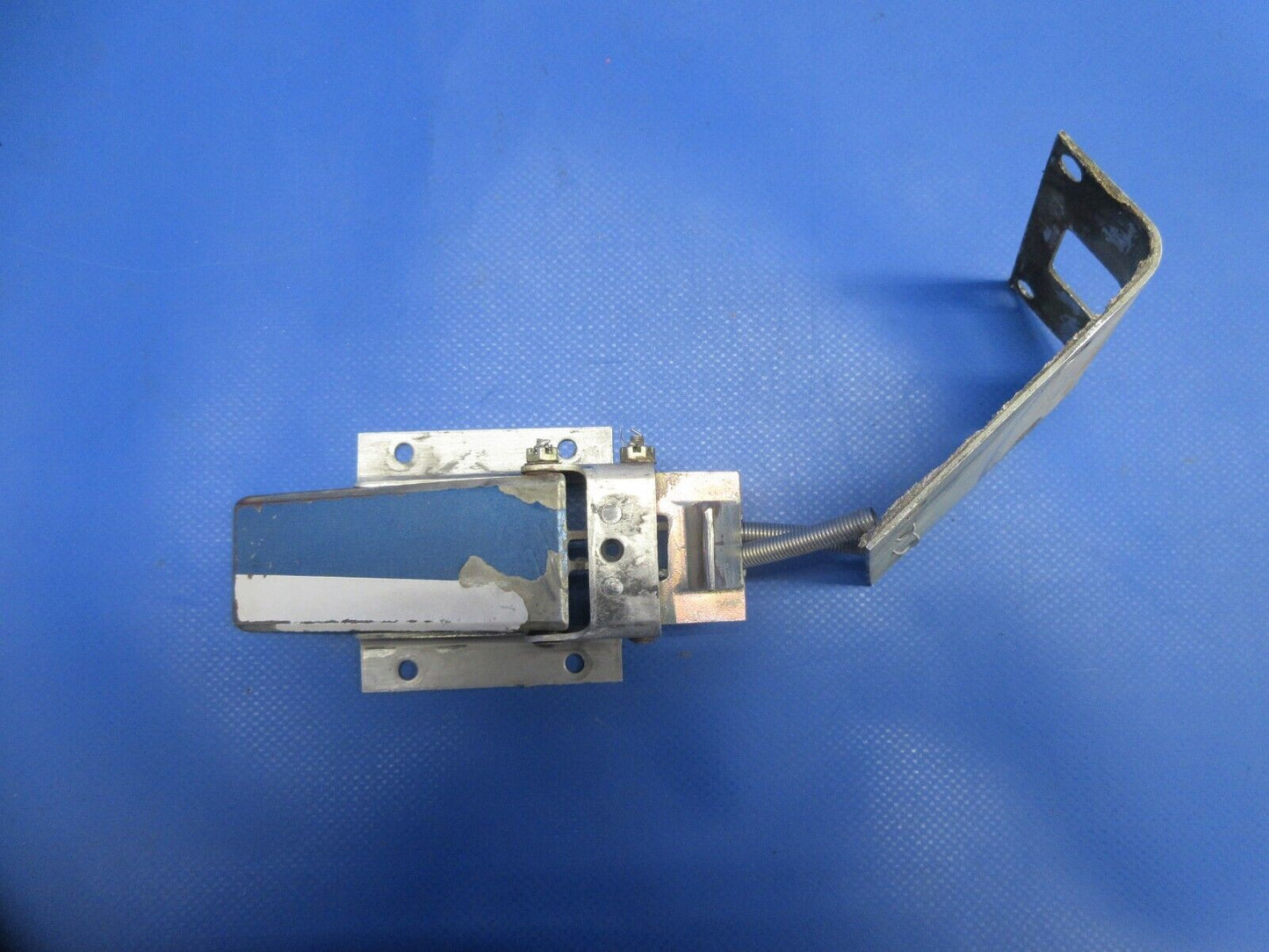 Piper PA-28-161 Warrior Cabin Door Exterior Handle & Latch 79530-02 (0824-972)