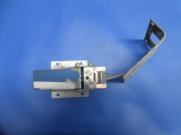 Piper PA-28-161 Warrior Cabin Door Exterior Handle & Latch 79530-02 (0824-972)