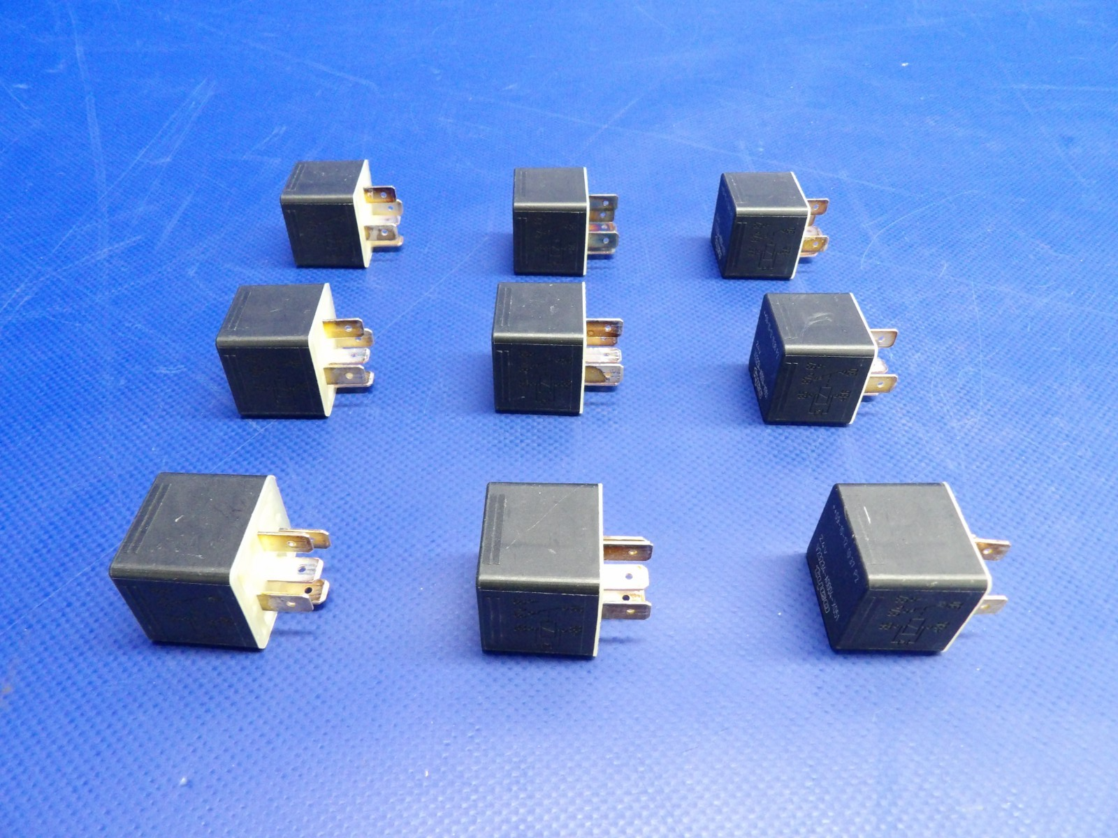 Cirrus Tyco SPDT Relay 24V w/ Diode V23234-A0004-X051 LOT OF 9 NOS (0426-1241)4