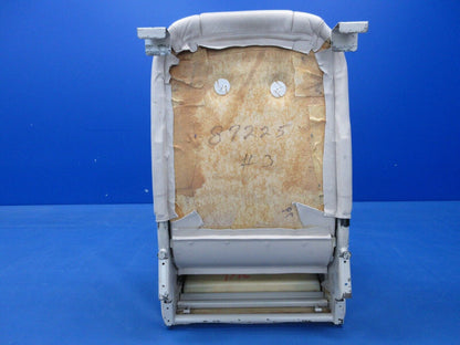 Piper PA-32RT-300T Center Aft Facing Seat Assy RH P/N 37799-02 (0924-1421)
