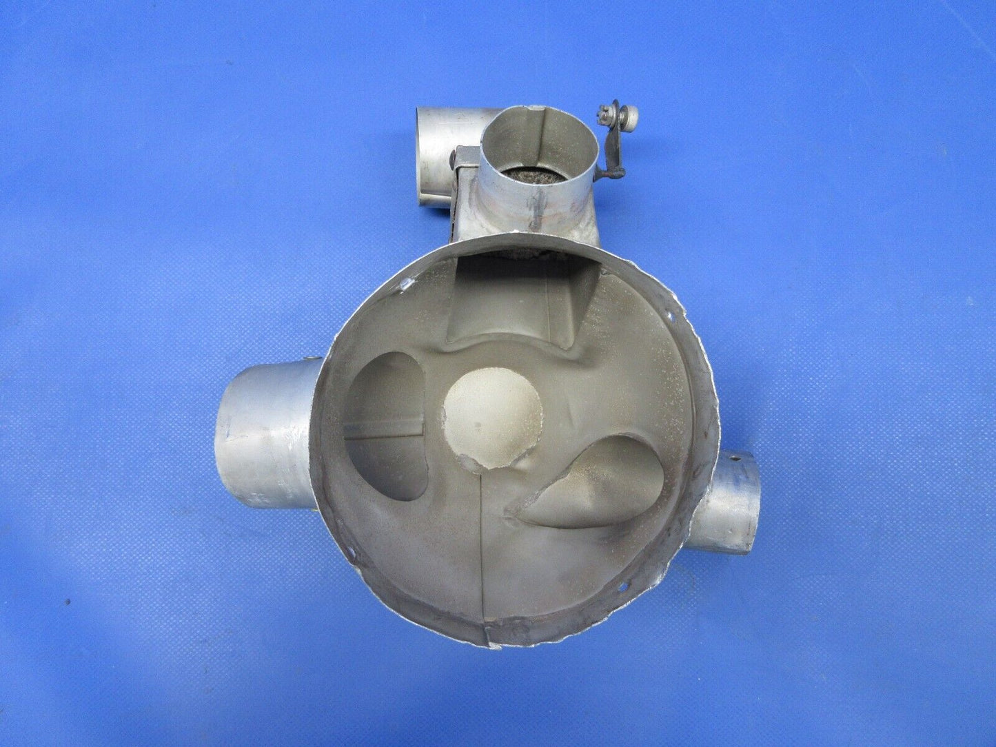 Piper PA-23-250 Aztec Heater Air Distribution Box Assy P/N 18814-20 (0624-867)