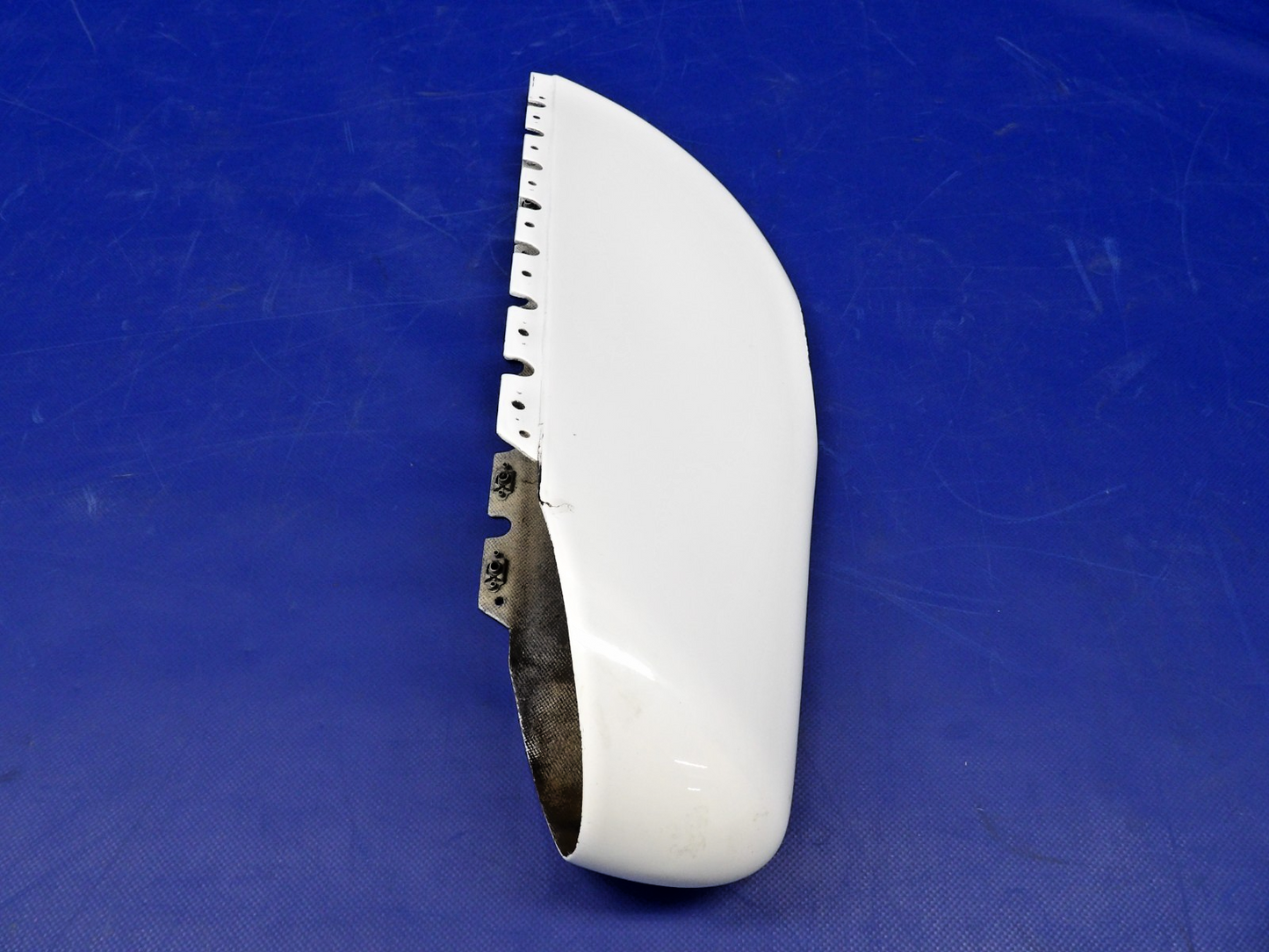 Cirrus SR20 / SR22 Rudder Bottom Fairing P/N 20917-003 (0426-1314)2