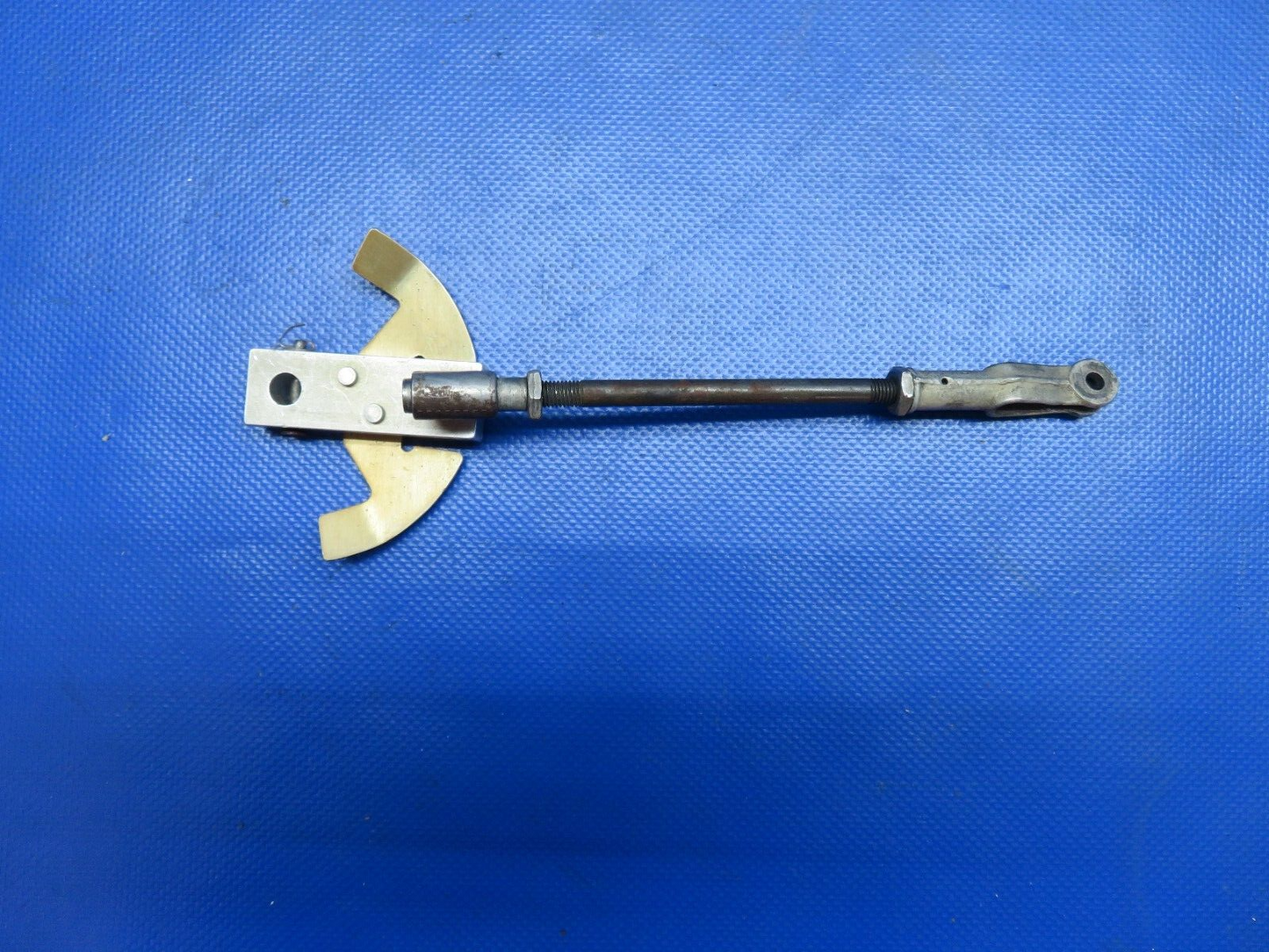 Cessna 337 / P337H Control Rod Aft Cowl Flaps NAS354-4-475 1560220-3 (0624-1778)