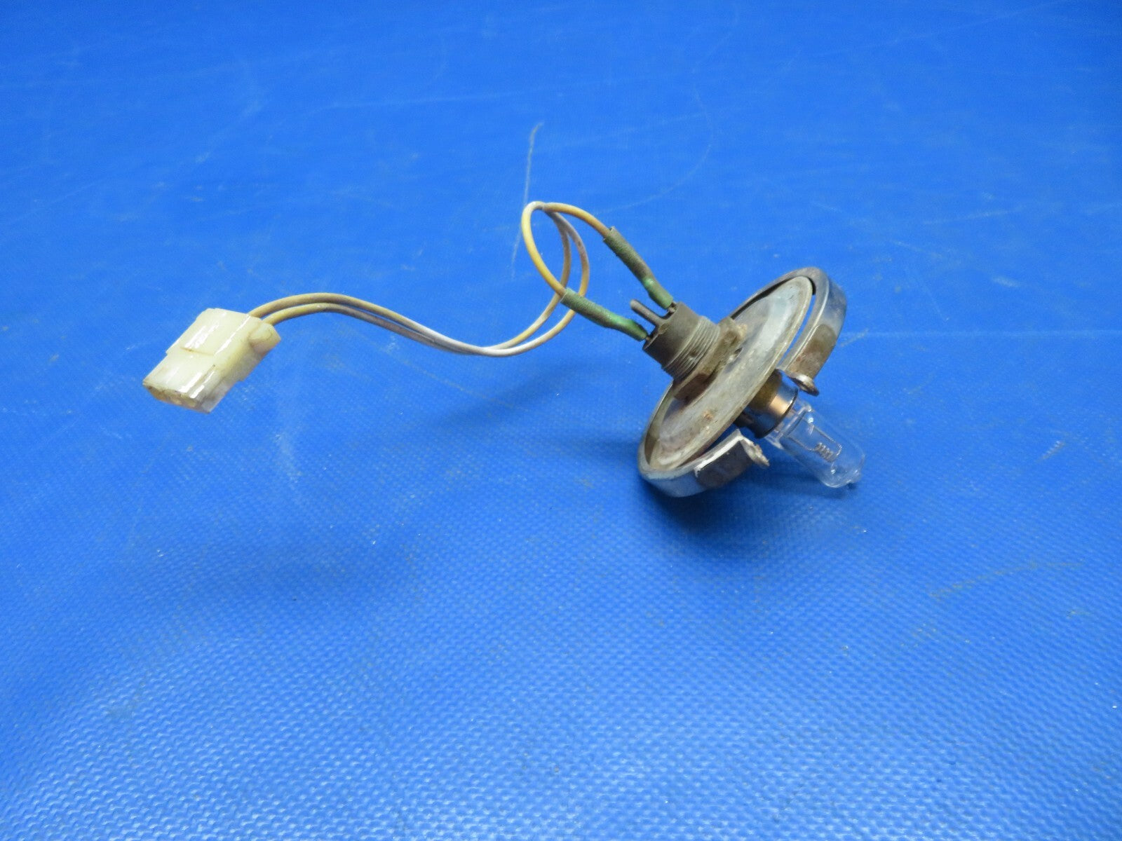 Cessna 172 / 172P Flashing Beacon Light Assy 24v C621001-0102 TESTED (0824-144)6