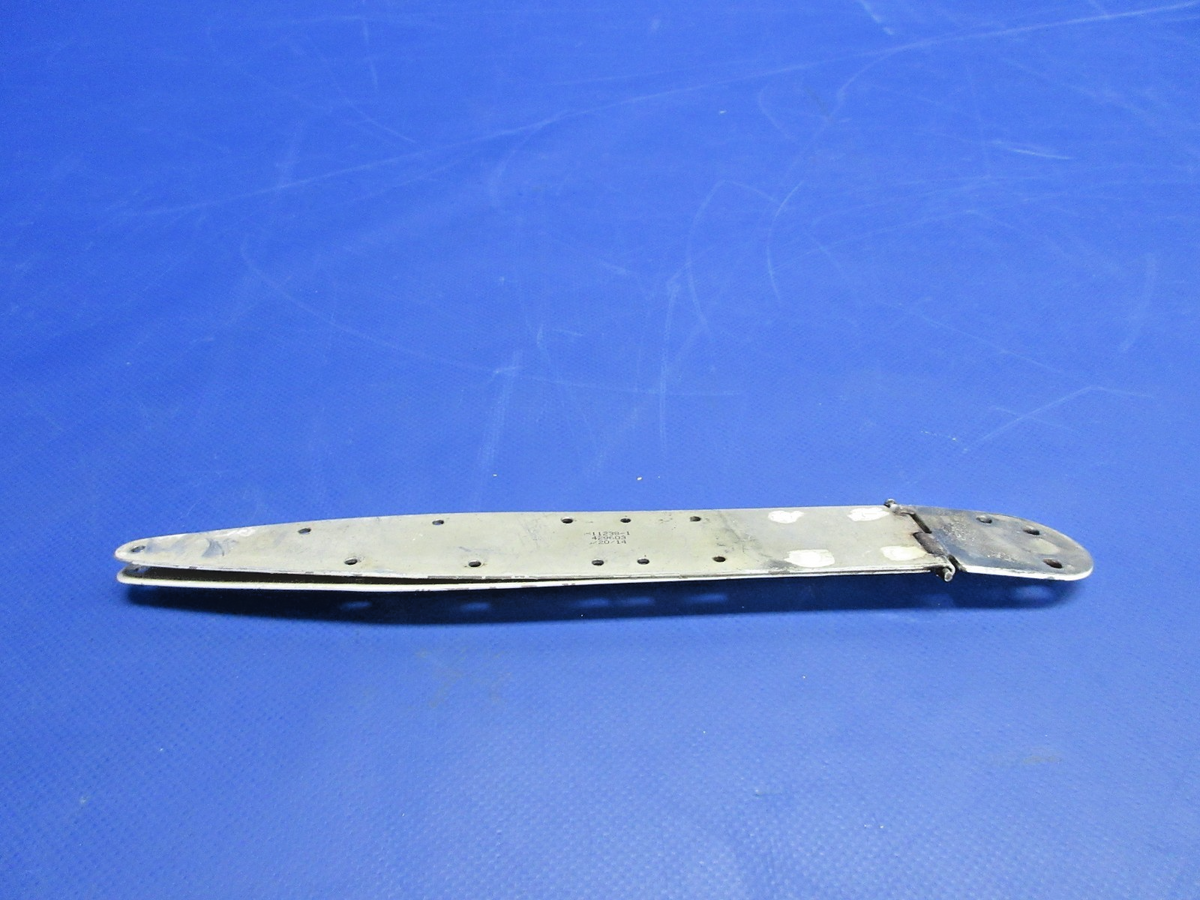 Cessna 172 / 172RG LH Cabin Door Upper Hinge P/N 0511280-1 (0926-877)2