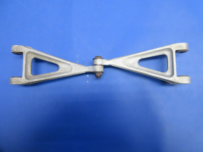 Beech 35 Bonanza Nose Gear Torque Link & Knee P/N 35-825060 (1124-730)9