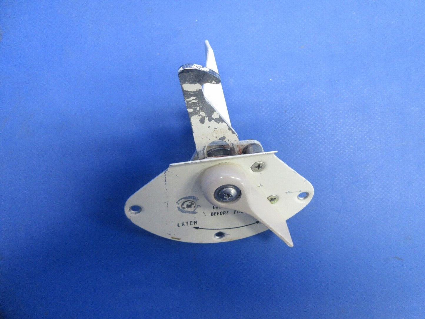 Piper PA-32RT-300T Lance II AFT Cabin Door Auxiliary Latch 96993-02 (0924-902)