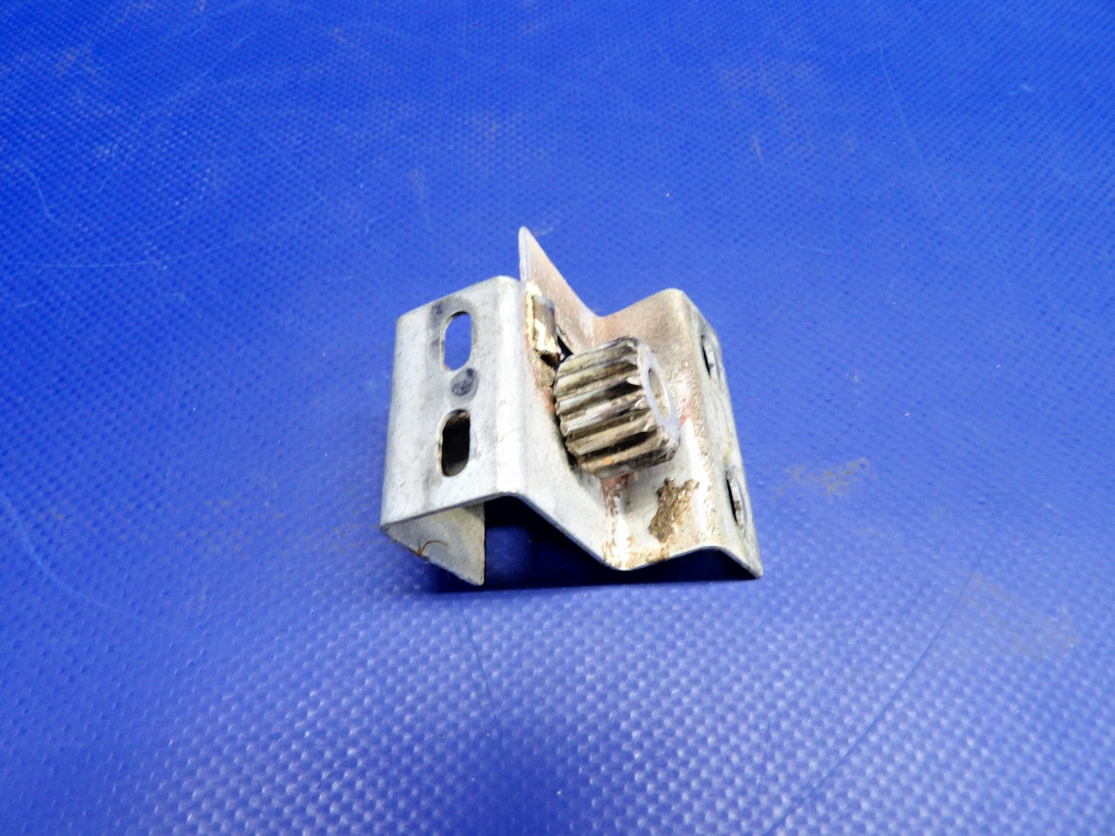 Cessna 172 / 172G RH Door Latch Rotary Clutch P/N 0511262-2 (0326-1201)9