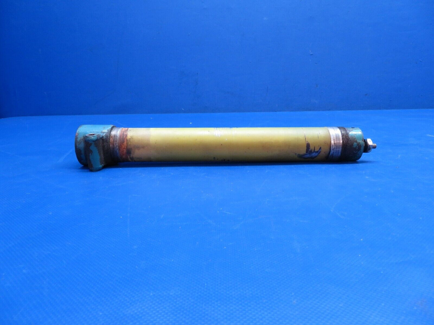 Piper PA-22 TriPacer Outer Upper Tube Assy Nose Gear P/N 13069-00 (0824-1747)