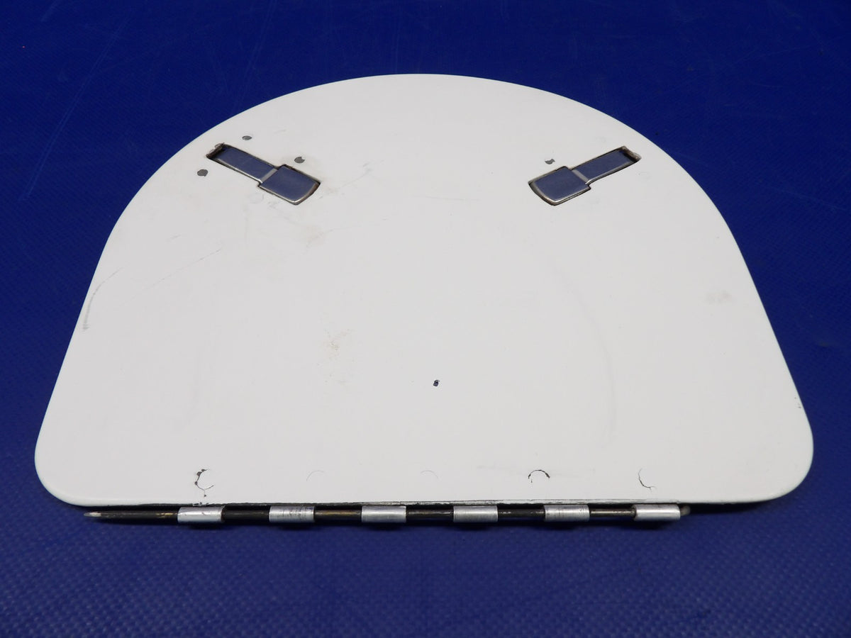 Cirrus SR22 Oil Filler Door P/N 20175-001 (0926-1211)3
