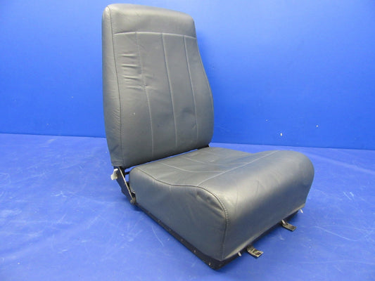 Beech 76 Duchess RH Rear Seat P/N 169-534045-114 (0326-114)0