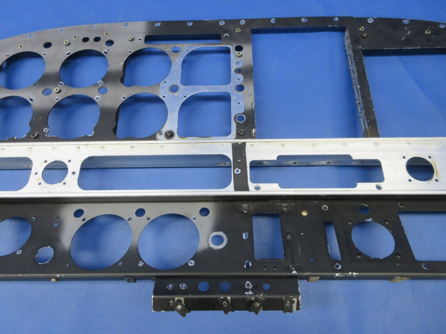 Piper PA-28-161 Warrior Instrument Panel Assy P/N 79329-02 (0824-2122)