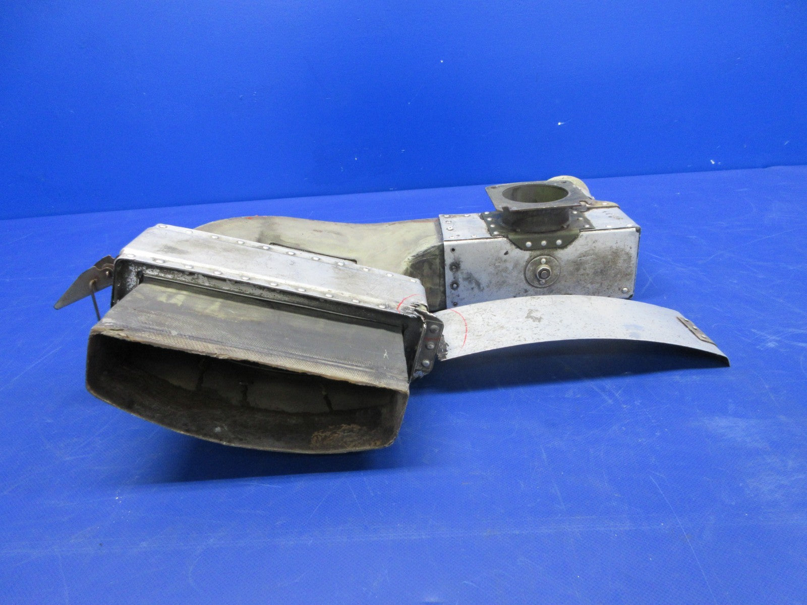 Cessna 310 / 310I RH Air Induction Box P/N 0850440-2 (0326-2014)6