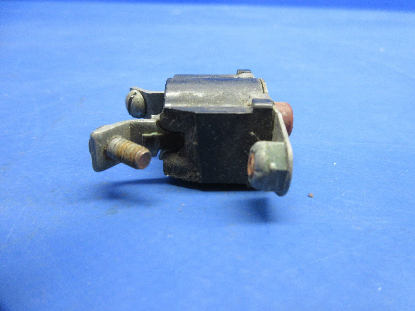 Bell 47J-2 Helicopter Assorted Switches & Circuit Breakers 43A8304 (1124-894)14