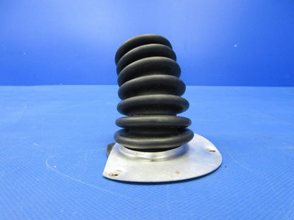 Piper PA-28-181 Nose Wheel Bungee Boot & Housing RH P/N 35433-00 (0624-1371)