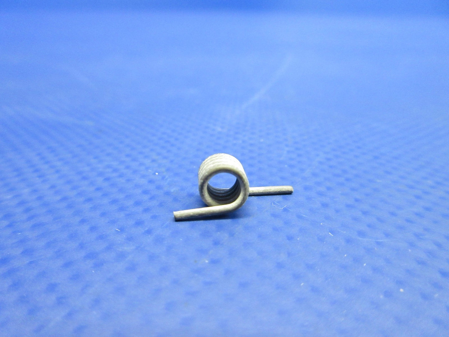 Cessna Door Handle Spring P/N 0417016-1 LOT OF 22 NOS (0426-723)4