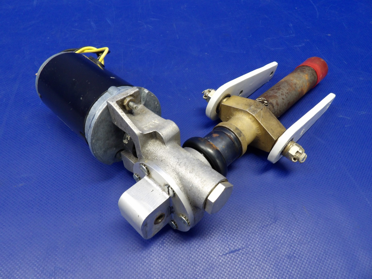 Air Tractor AT-301 Flap Actuator & Motor 24V P/N 70031-30 (0626-1488)9
