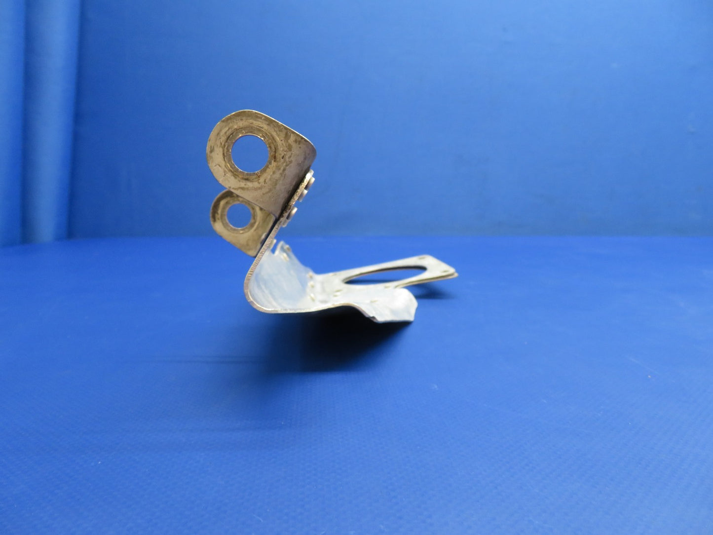 Cessna 310 / 310J Engine Control Bracket P/N 0850449-4, 0850449-6 (0326-1796)4