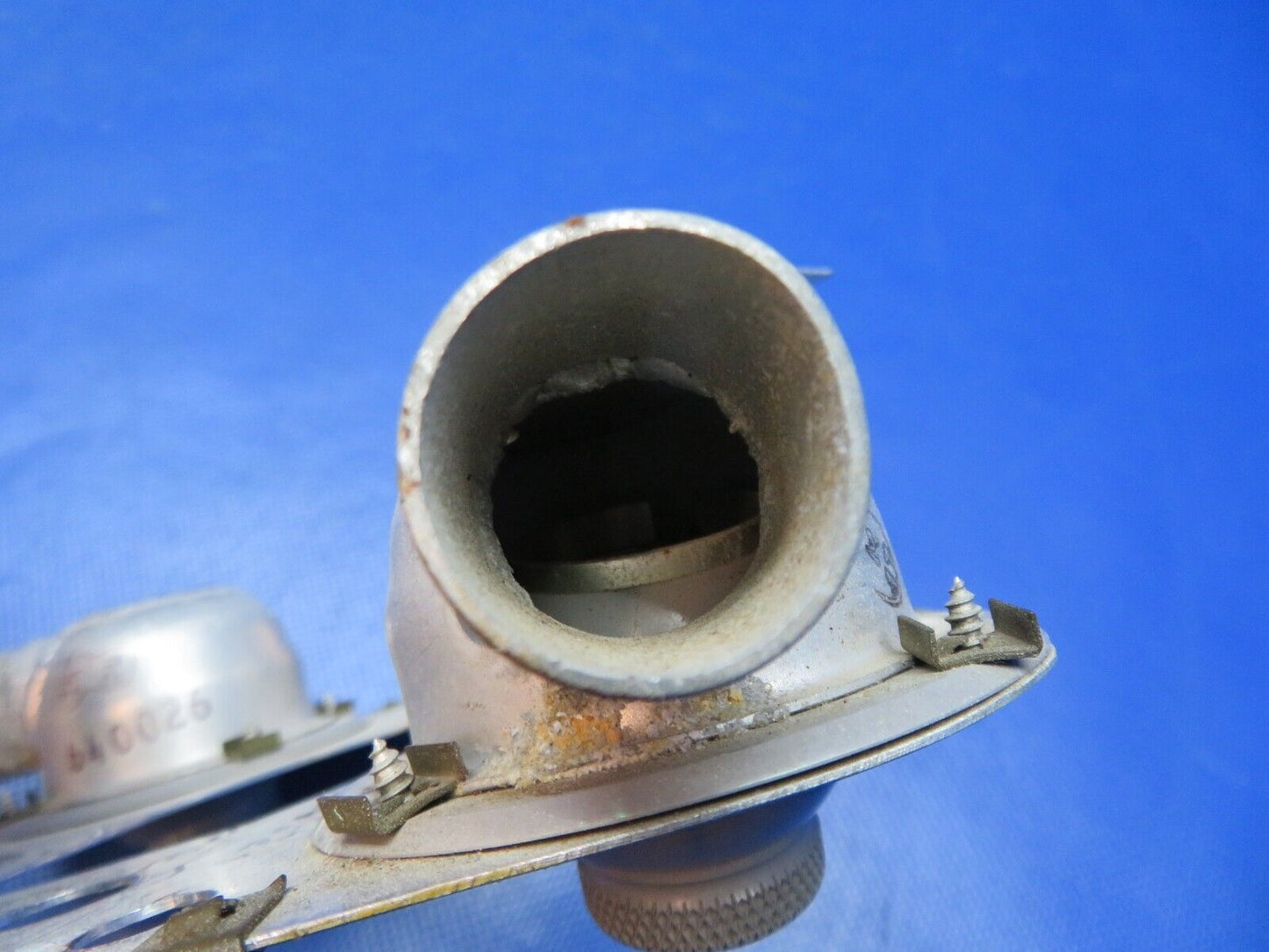 Mooney M20 / M20E Overhead Air Valves w/ Bracket P/N 640026 (0424-184)