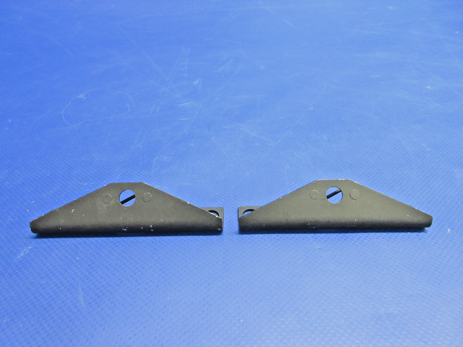 Cessna 310 Oil Cooler Baffle Support P/N 0850035-1 NOS LOT OF 2 (0826-722)2