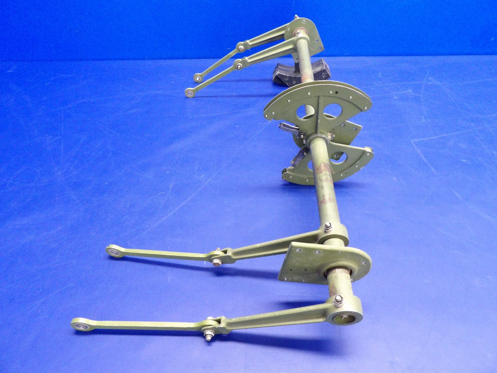 Cessna 421 Flight Controls Interconnect Torque Tube P/N 5091503-1 (0726-2081)4