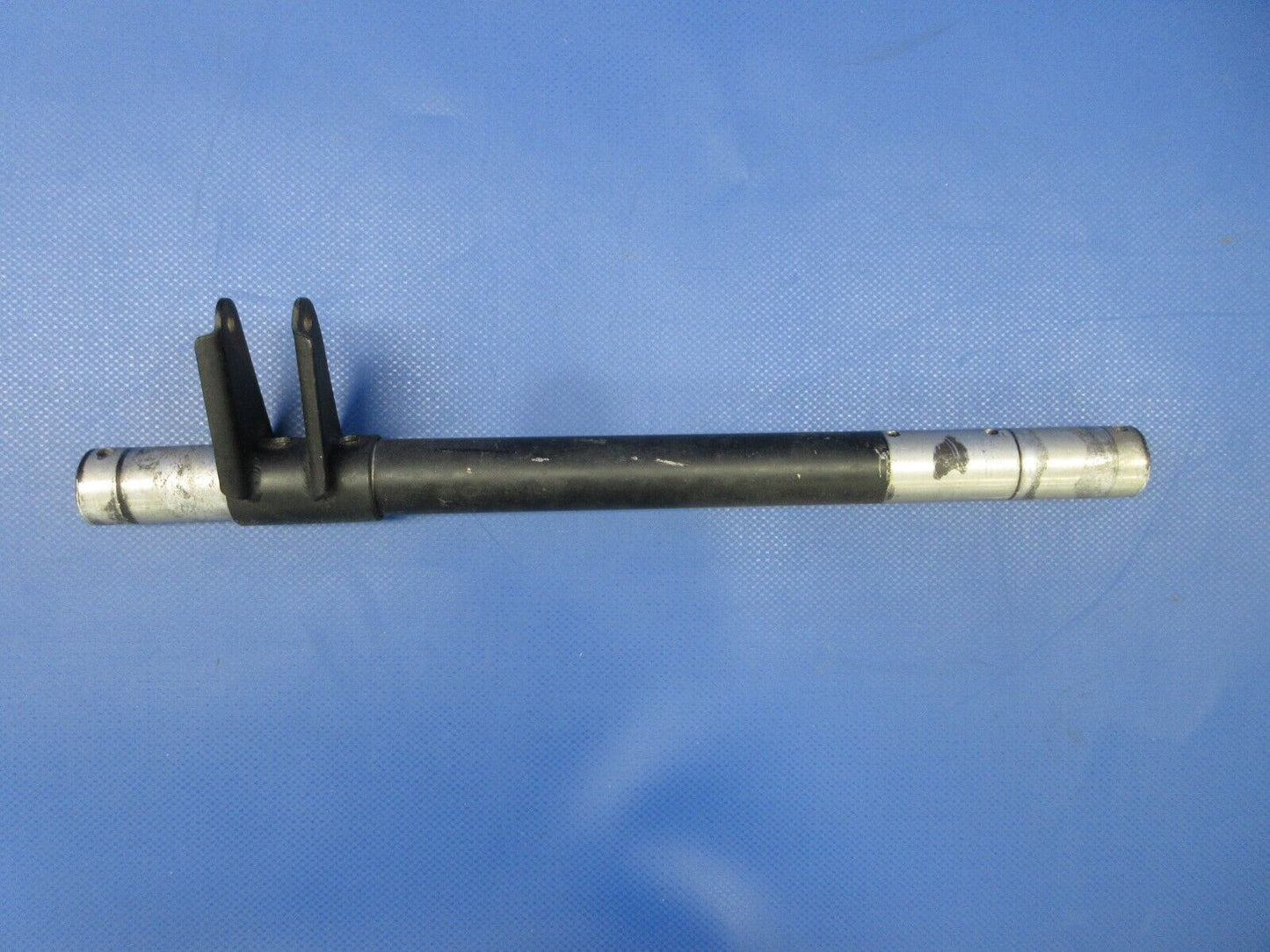 Cessna 210 / 210N Seat Rear Torque Tube P/N 0514026-2 (0424-616)