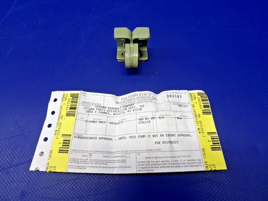 Cessna 150 Vertical Fin Upper Hinge Half P/N 0431033-1 NOS (0426-1233)0