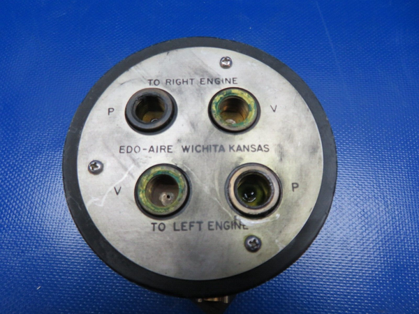 Beech 95-B55 Edo-Aire Fuel Flow Indicator Lighted 27v 96-384069-1 (1224-124)