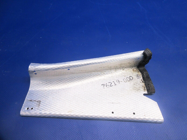 1996 Piper PA-28-181 Archer Pilot Side Cabin Heat Ducts P/N 36511-02 (1224-811)