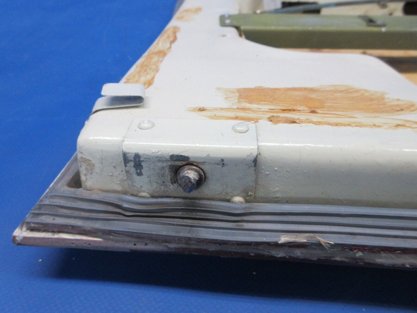 Piper PA-32RT-300T Lance II Aft Cabin Door Assy w/ Key P/N 96981-09 (1024-2004)