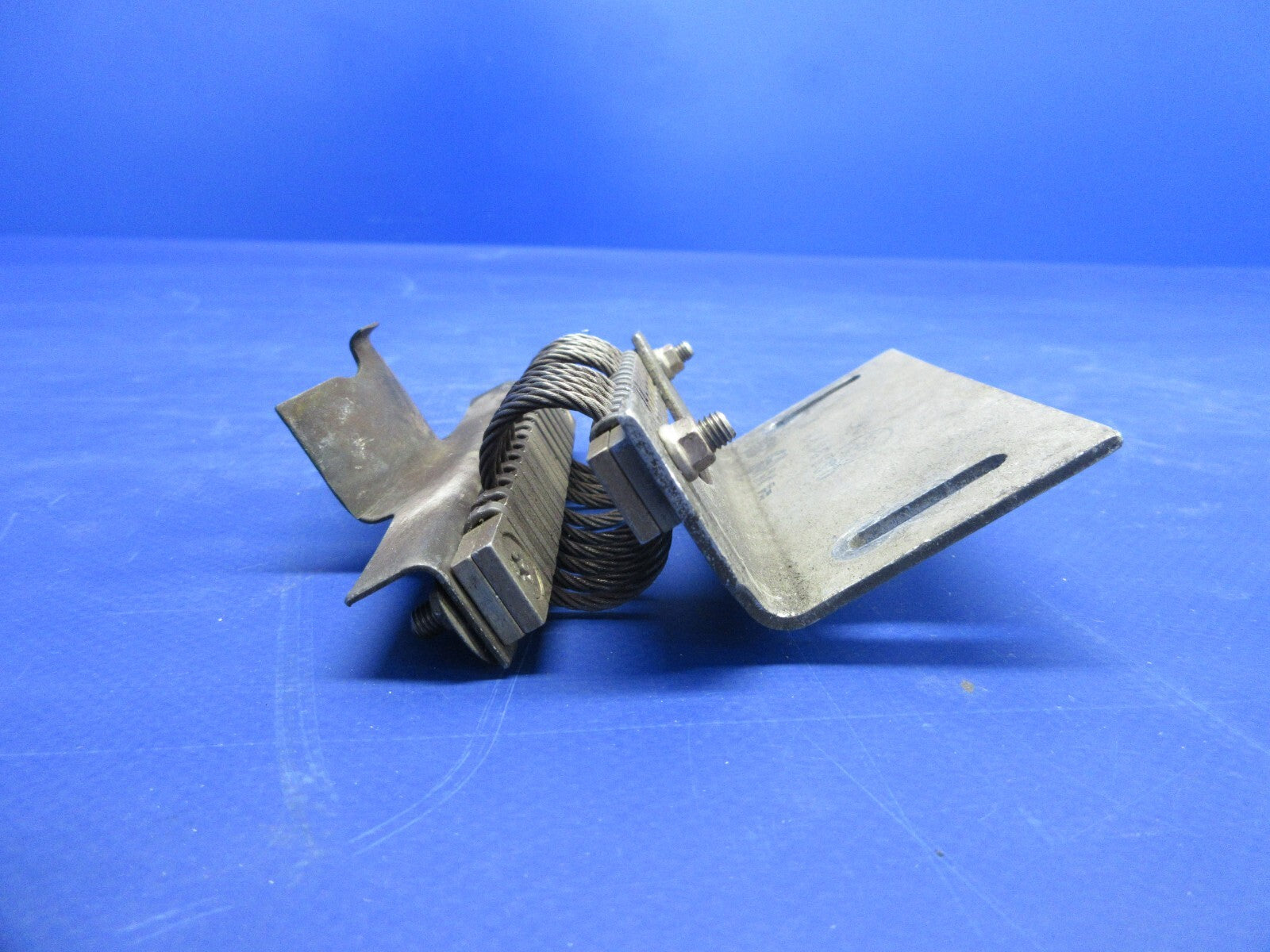 Cessna 310 / 310R Exhaust Clip Bracket & Isolator P/N 0852595-2 (0225-790)5