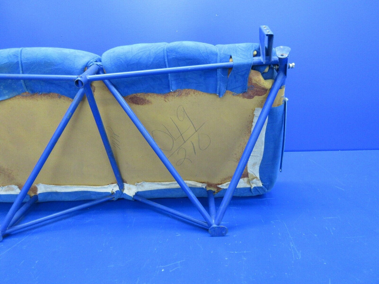 Cessna 210 Bench Seat Assy P/N 1214115-1 (1223-619)
