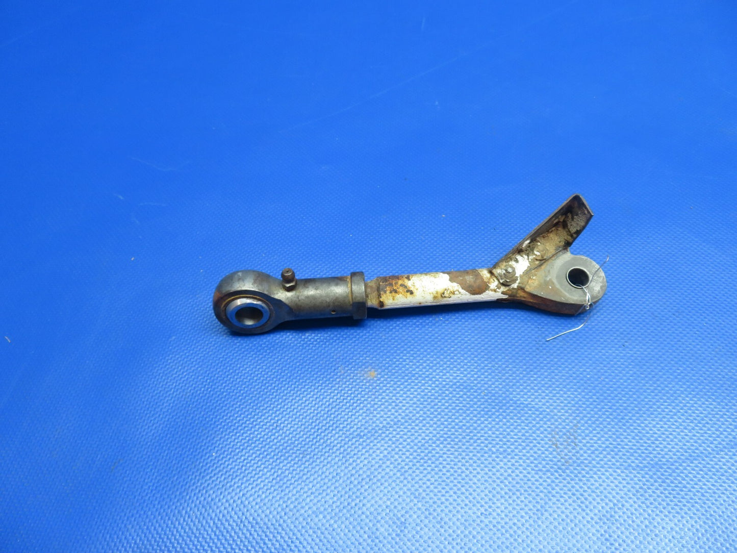 Piper Comanche LH Main Gear Link Assy Side Brace Lower P/N 20768-00 (1223-1135)0