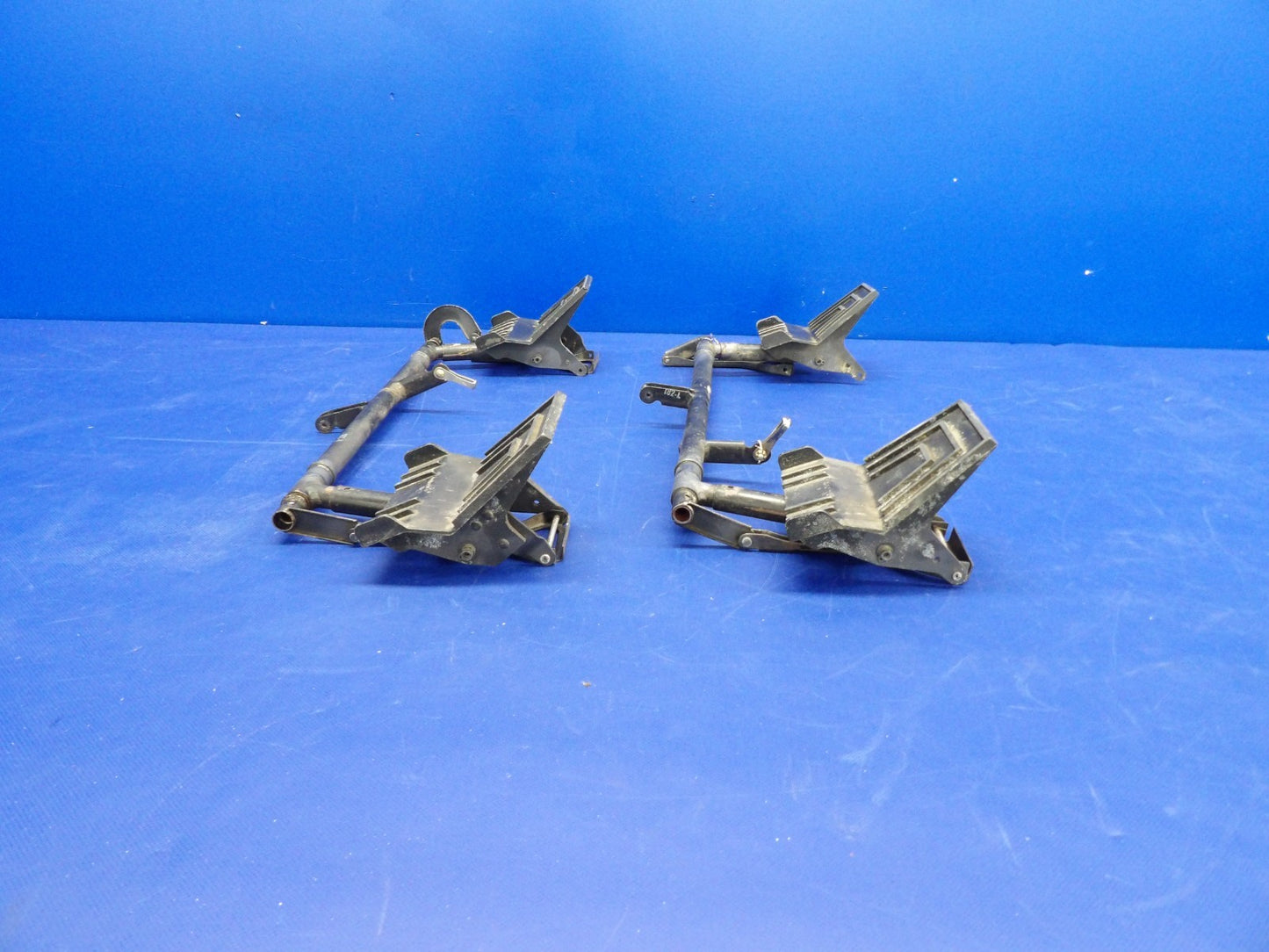 Cessna 182 / 182L Rudder Pedals And Bars P/N 0760678-1, 0760604-1 (0226-2041)3