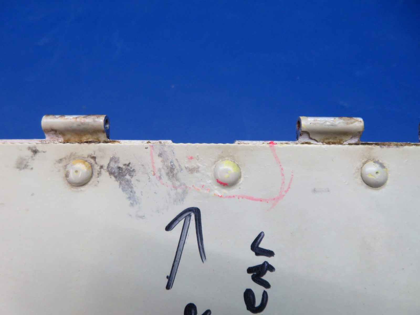 Beech 76 Duchess LH Nose Gear Door P/N 105-410000-81 (0326-118)14