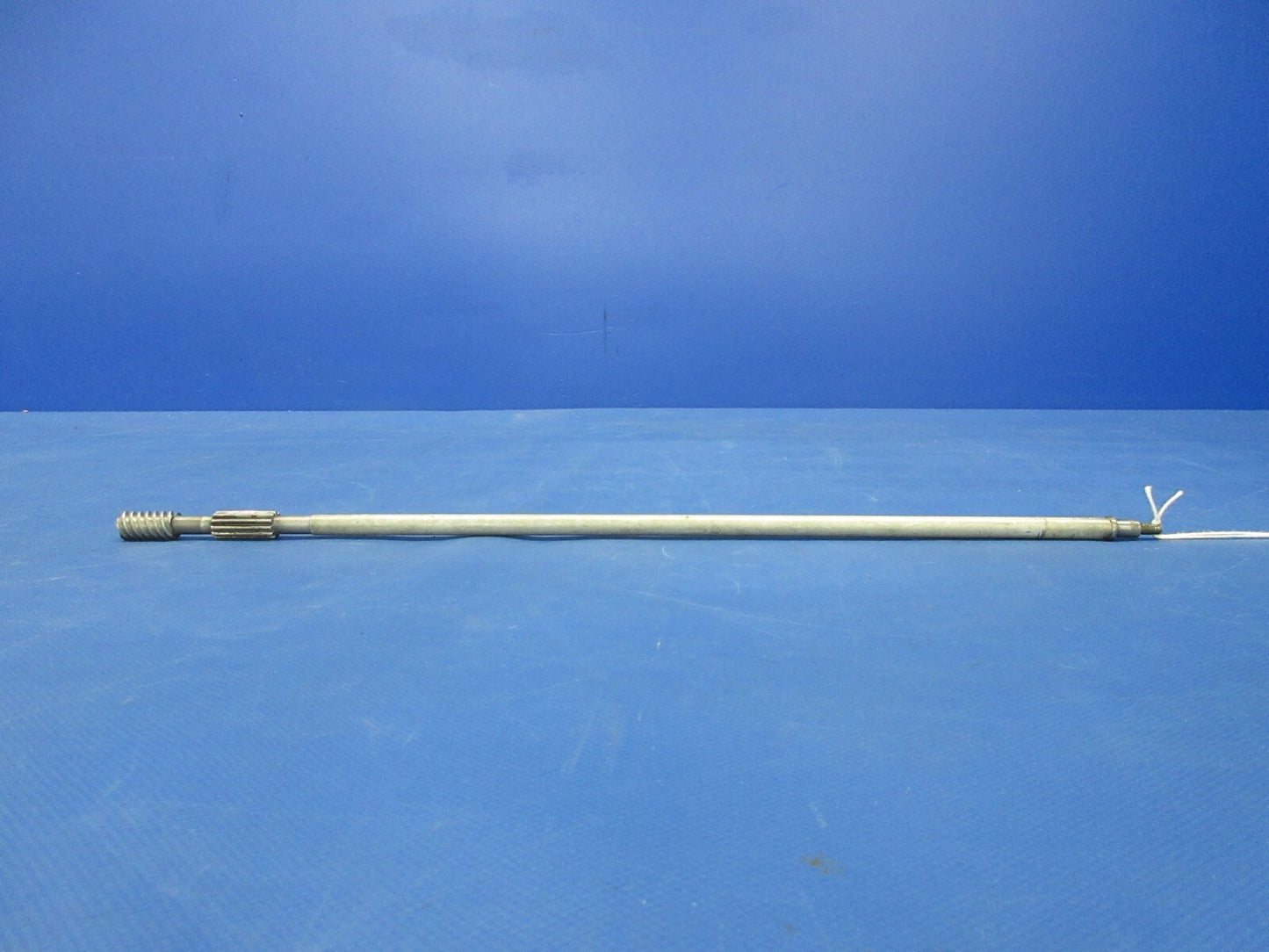 Bell 47J-2 Helicopter Tail Rotor Pitch Control Screw P/N 47-641-148-1(1124-2041)2