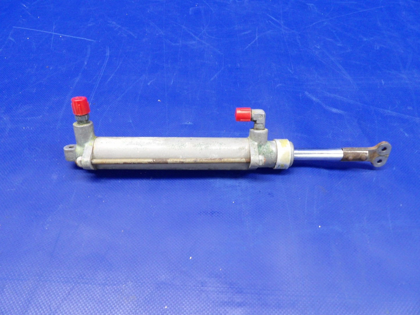 Globe GC-1B Swift Adel Hydraulic Flap Cylinder P/N N-15518-2 (0326-411)0